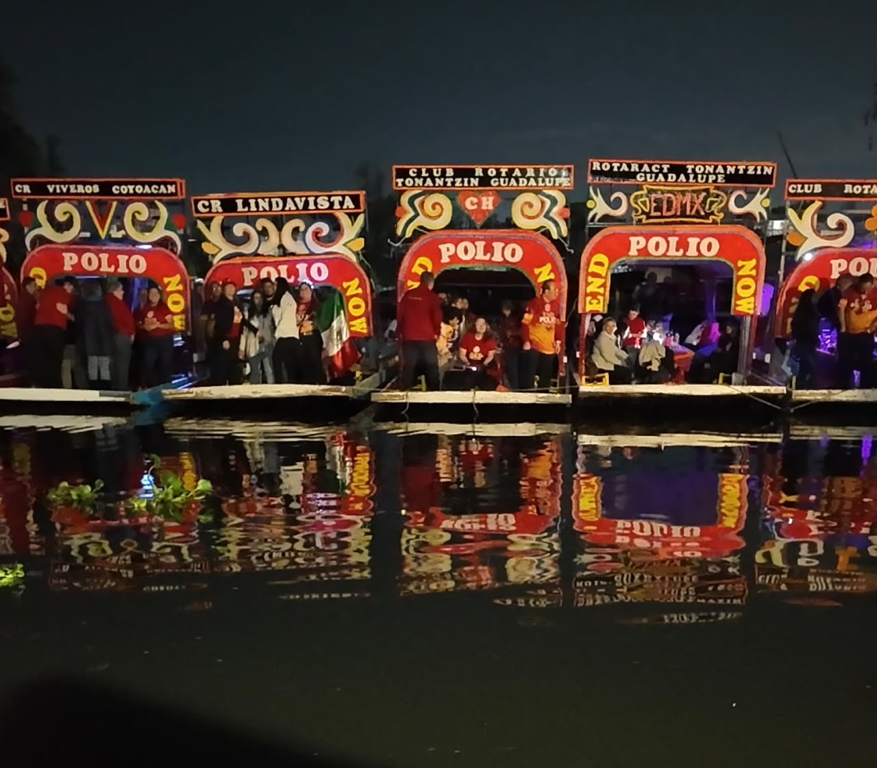 Navegando en Xochimilco por un Mundo Libre de Polio