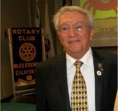Victor Belendez Vázquez, gobernador del Distrito 4170 1997-1998