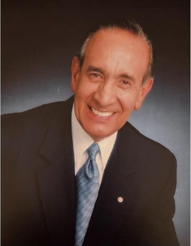 Gonzalo Antonio Vivanco Florido, gobernador del Distrito 4170 2000-2001